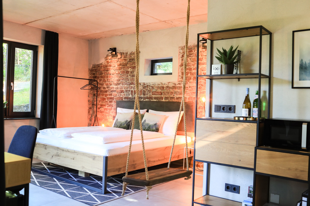 Innenansicht Tinyhouse in Wuppertal mit moderner und ansprechender Ausstattung